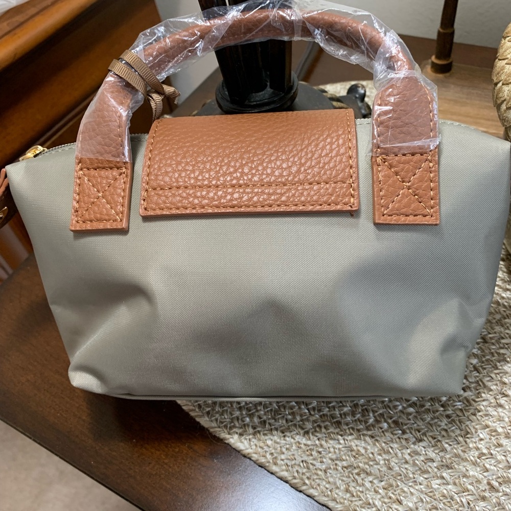 Montana West Mini Bag with Shoulder Strap
NWT - Picture 11 of 13